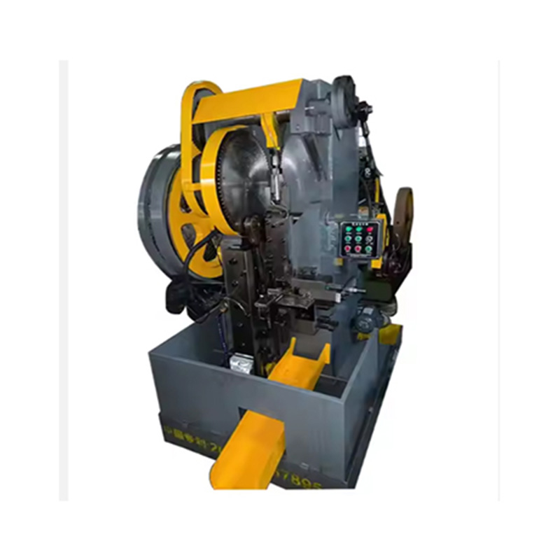 Poltide keermestusmasin